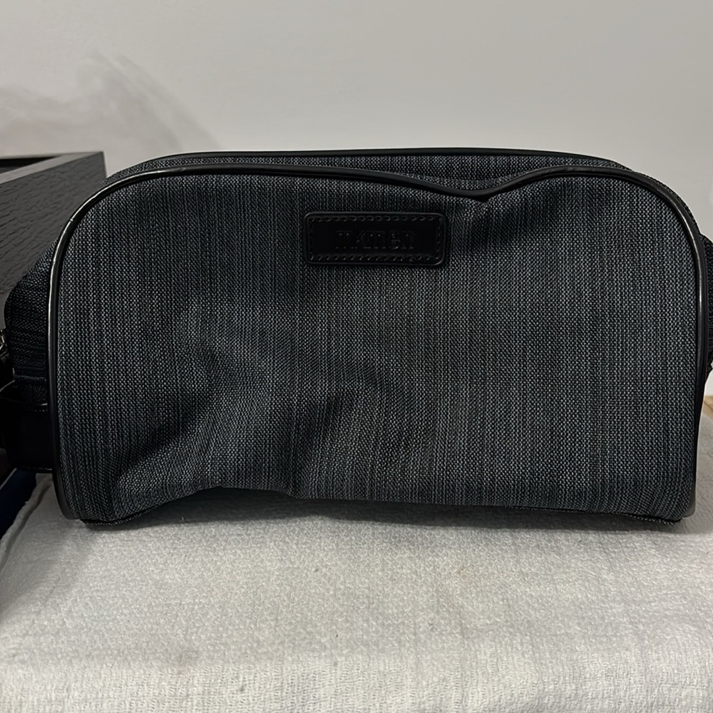 MK Men Basic Dopp Kit Bag NEW